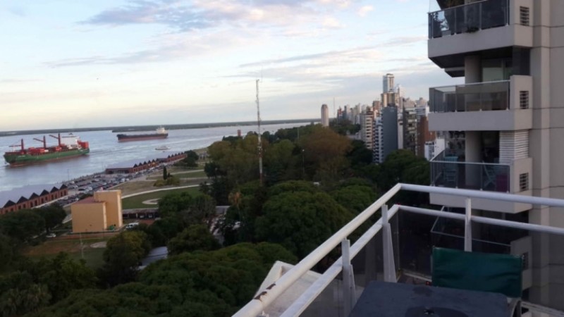 VENTA MONOAMBIENTE, TERRAZA EXCLUSIVA, VISTA FRANCA RIO. BALCON. IMPECABLE