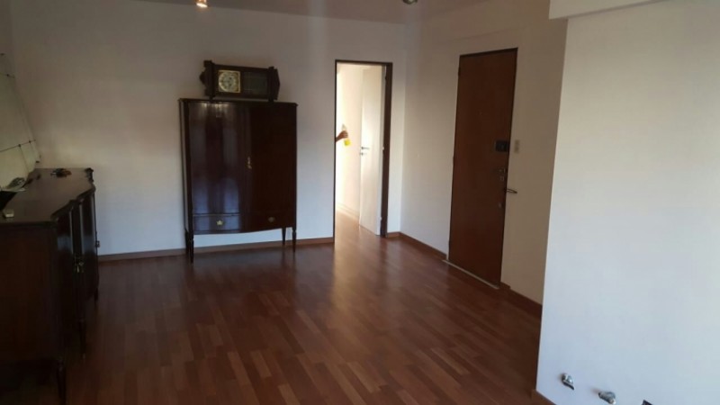 VENTA DPTO 2 DORMITORIOS CON COCHERA. BALCARSE 1254. RECICLADO