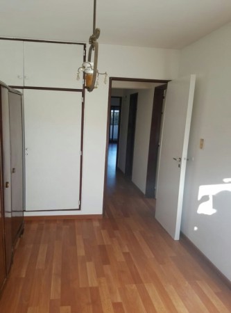 VENTA DPTO 2 DORMITORIOS CON COCHERA. BALCARSE 1254. RECICLADO