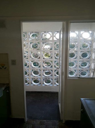 VENTA DPTO 2 DORMITORIOS CON COCHERA. BALCARSE 1254. RECICLADO