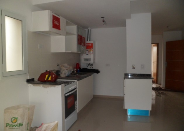VENTA DPTO 2 DORMITORIOS. CERRITO 951, SEMIPISO, BALCON. EXTERNO