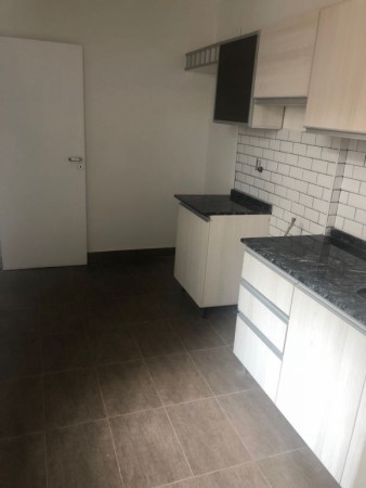 MB Negocios Inmobiliarios Vende . CORDOBA 1659. RECICLADO. LUMINOSO