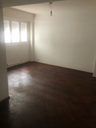 MB Negocios Inmobiliarios Vende . CORDOBA 1659. RECICLADO. LUMINOSO