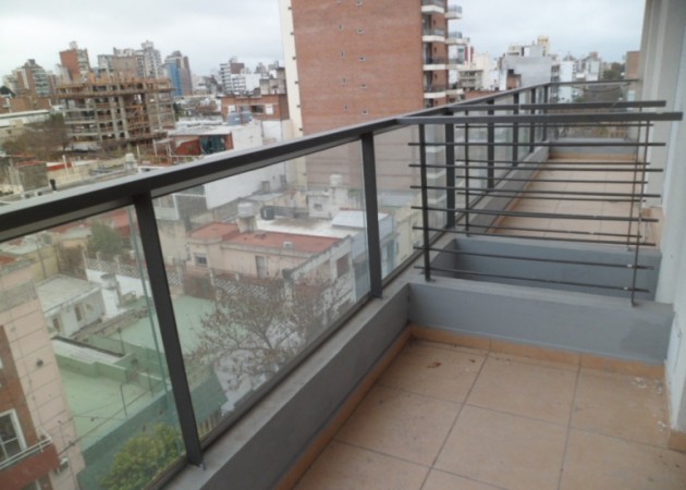 MB Negocios Inmobiliarios vende. Cerrito 951, Un dormitorio, semipiso, externo, balcon. Ventilacion cruzada