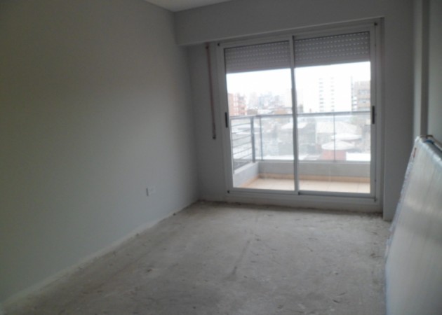 MB Negocios Inmobiliarios vende. Cerrito 951, Un dormitorio, semipiso, externo, balcon. Ventilacion cruzada