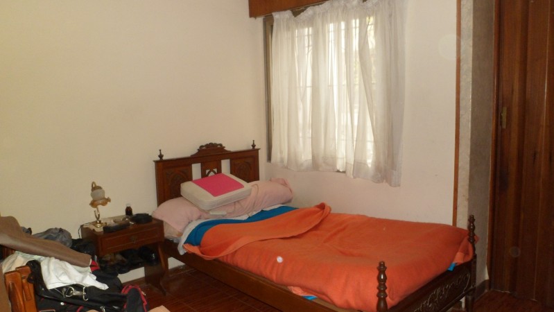 MB Negocios Inmobiliarios VENDE. VIAMONTE 1300. CASA  2 dormitorios. Garage. terraza. Patio