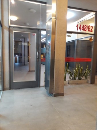 MB Negocios Inmobiliarios VENDE 1 de Mayo 1462 Piso 4 F. Balcón. Amplio. Opción cochera