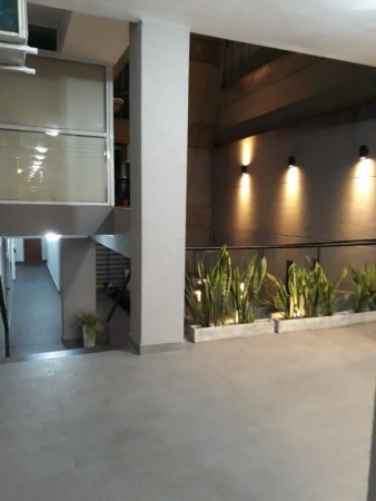 MB Negocios Inmobiliarios VENDE 1 de Mayo 1462 Piso 4 F. Balcón. Amplio. Opción cochera
