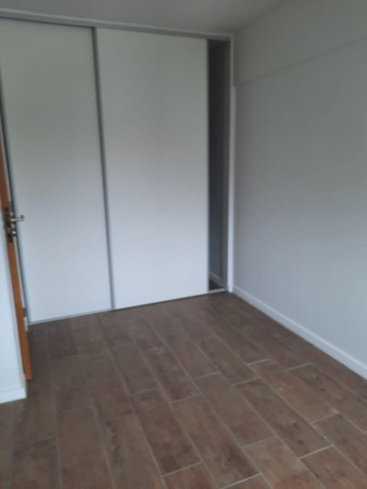 VENTA DPTO 2 DORMITORIOS,SEMIPISO, EXTERNO, BALCON.  ESPAÑA 300