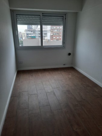 VENTA DPTO 2 DORMITORIOS,SEMIPISO, EXTERNO, BALCON.  ESPAÑA 300