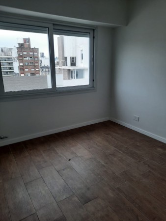 VENTA DPTO 2 DORMITORIOS,SEMIPISO, EXTERNO, BALCON.  ESPAÑA 300
