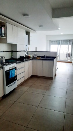 MB Negocios Inmobiliarios vende Corrientes 1600. Semipiso. Externo. Balcones. Pileta. 