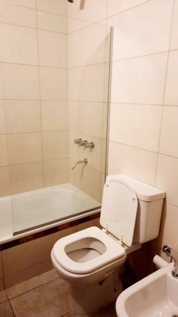 MB Negocios Inmobiliarios vende Corrientes 1600. Semipiso. Externo. Balcones. Pileta. 