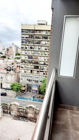 MB Negocios Inmobiliarios vende Corrientes 1600. Semipiso. Externo. Balcones. Pileta. 