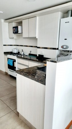 MB Negocios Inmobiliarios vende Corrientes 1600. Semipiso. Externo. Balcones. Pileta. 