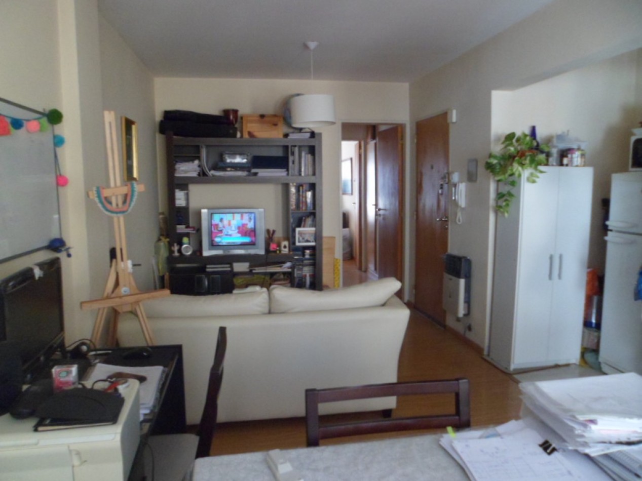MB Negocios Inmobiliarios ALQUILA. Zeballos 1321. Externo, balcon, luminoso, ventilacion cruzada.