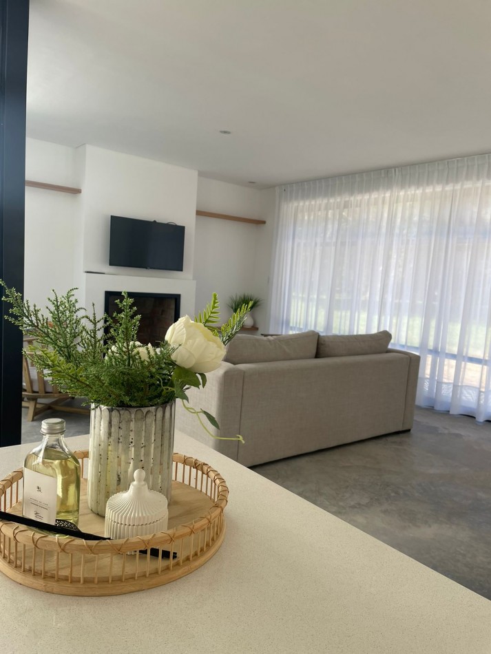 Venta Casa Estancia Estrella Federal. Ramallo , provincia Buenos Aires. Totalmente equipada a estrenar .