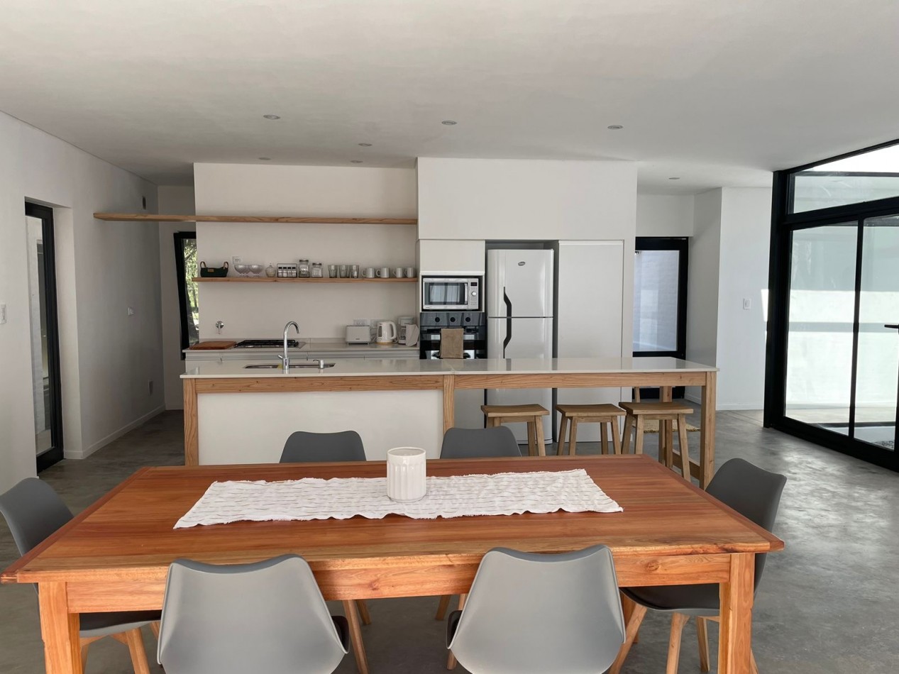 Venta Casa Estancia Estrella Federal. Ramallo , provincia Buenos Aires. Totalmente equipada a estrenar .