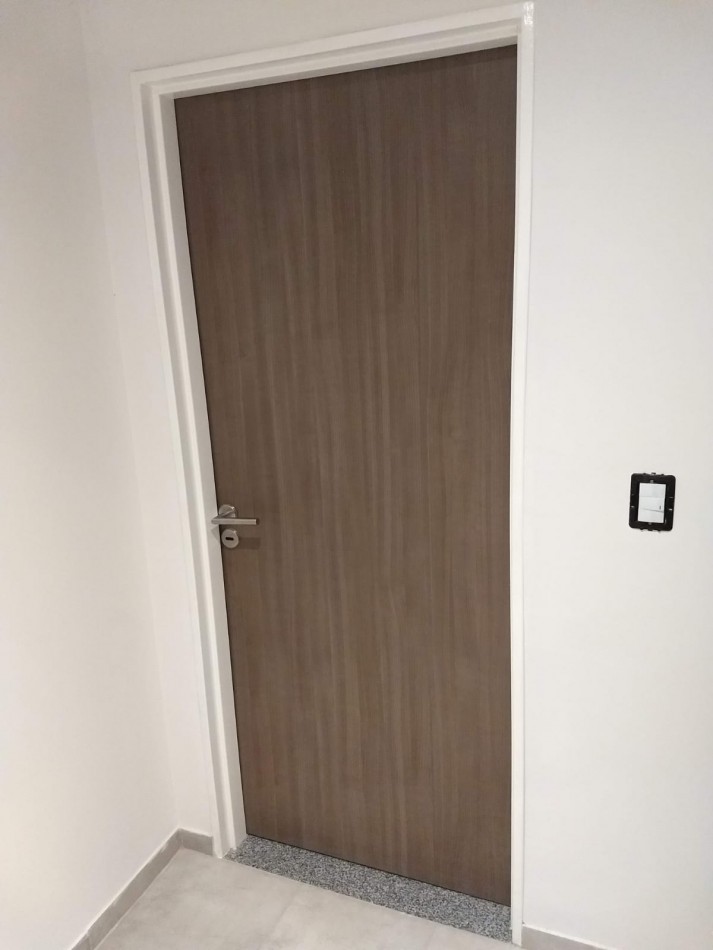 MB Negocios inmobiliarios VENDE Monoambiente, balcon. Ituizango 65. Luminoso