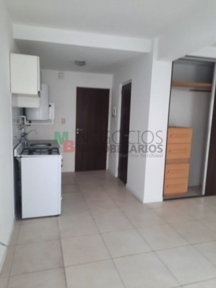 MB Negocios Inmobiliarios VENDE San Juan 678. balcón, externo